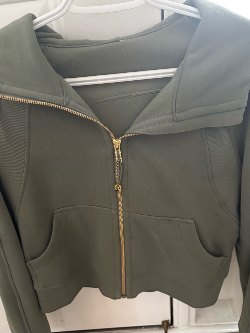 Lululemon Scuba Oversized
Full-Zip Hoodie